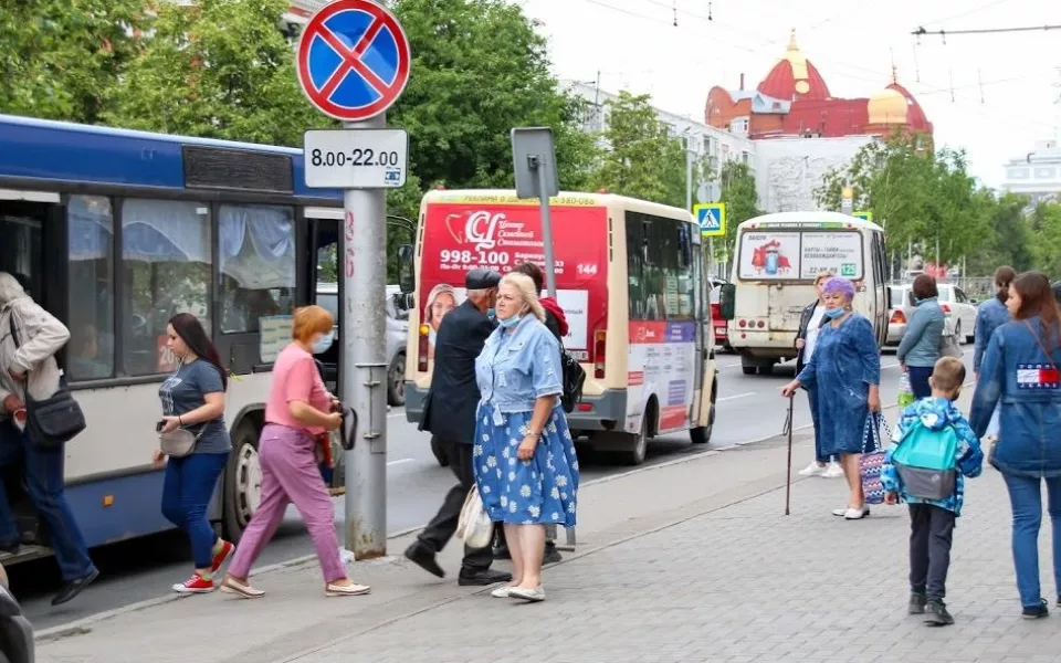 Еще два автобусных маршрута в Барнауле стали общественно значимыми