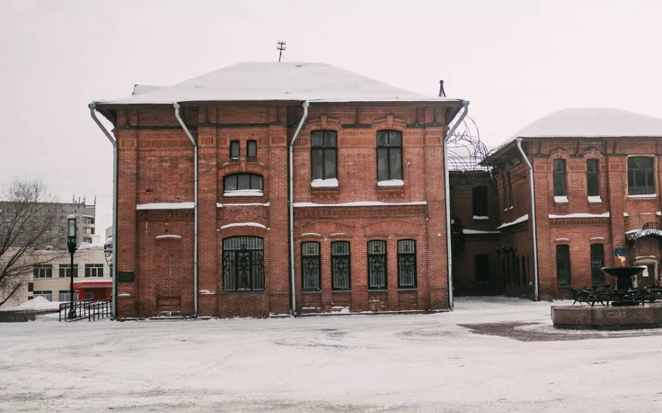 Для музея в барнаульском 'Доме афганцев' изготовят витрины почти на 20 млн рублей