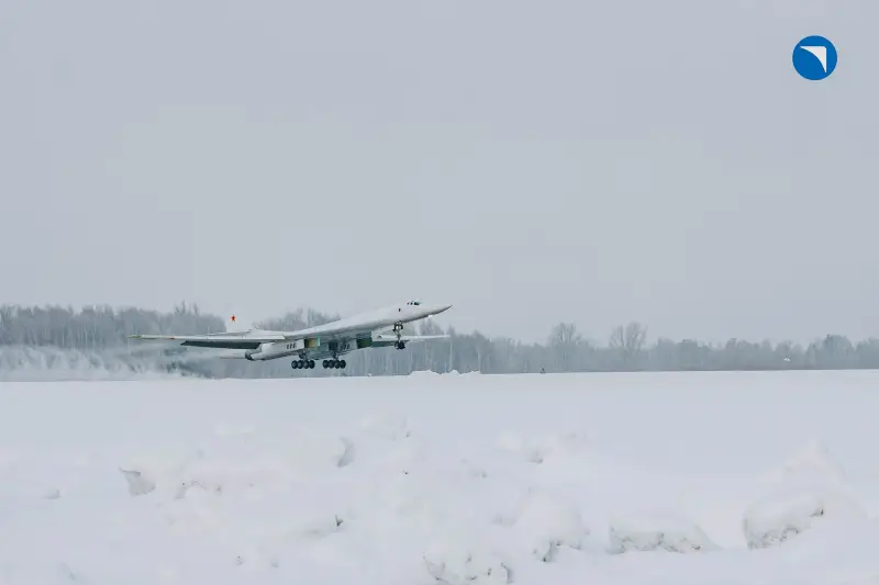 Американское издание назвало российский стратегический бомбардировщик Ту-160 молотом Путина в случае конфликта с НАТО