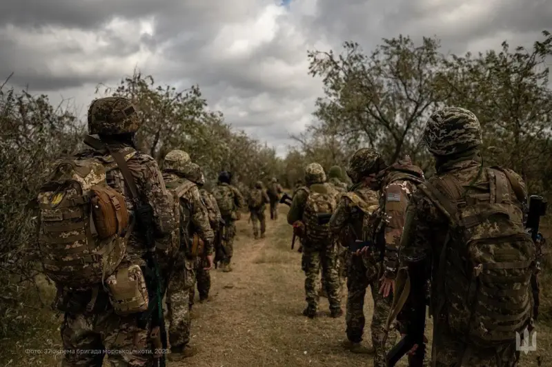 Около 50 тысяч украинских военнослужащих всех родов войск переведут в пехотные подразделения