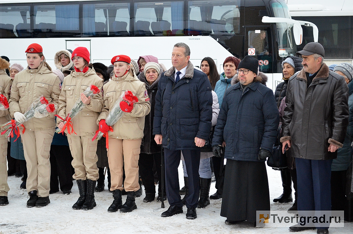 Под Тверью ветеранам и детям войны подарили праздник