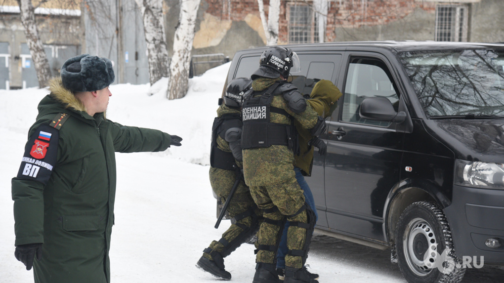 «Не ломайте жизнь себе и окружающим». ФСБ выпустила экстренное сообщение после серии терактов