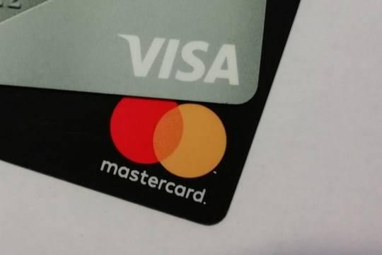 В ВТБ озвучили условие для возвращения в Россию Visa и Mastercard