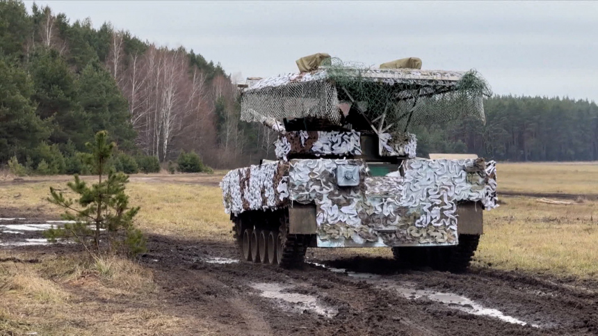 Разбираем блиндажи: российские десантники выбивают боевиков ВСУ с курской земли