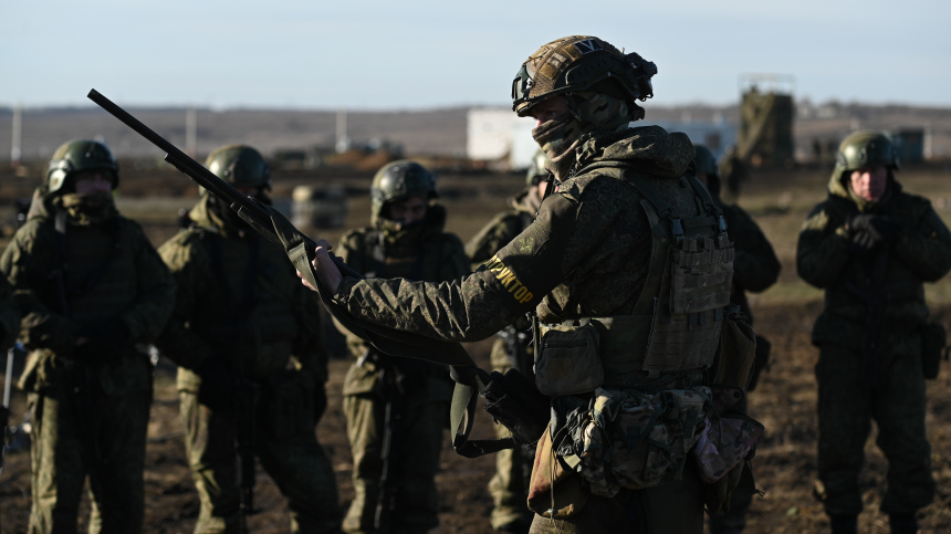 Мишустин: военные в приграничье будут получать выплаты наравне с участниками СВО