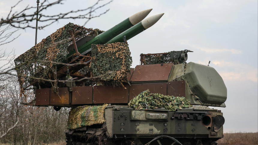 Расчет ЗРК Бук отразил воздушное нападение боевиков ВСУ. Лучшее видео из зоны СВО