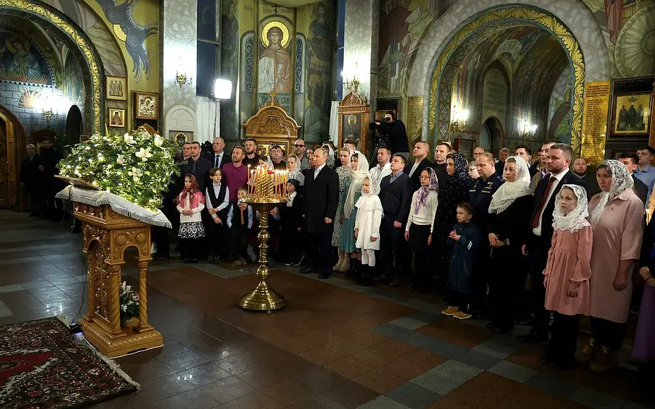 Брянская школьница приняла участие в Рождественском богослужении с президентом