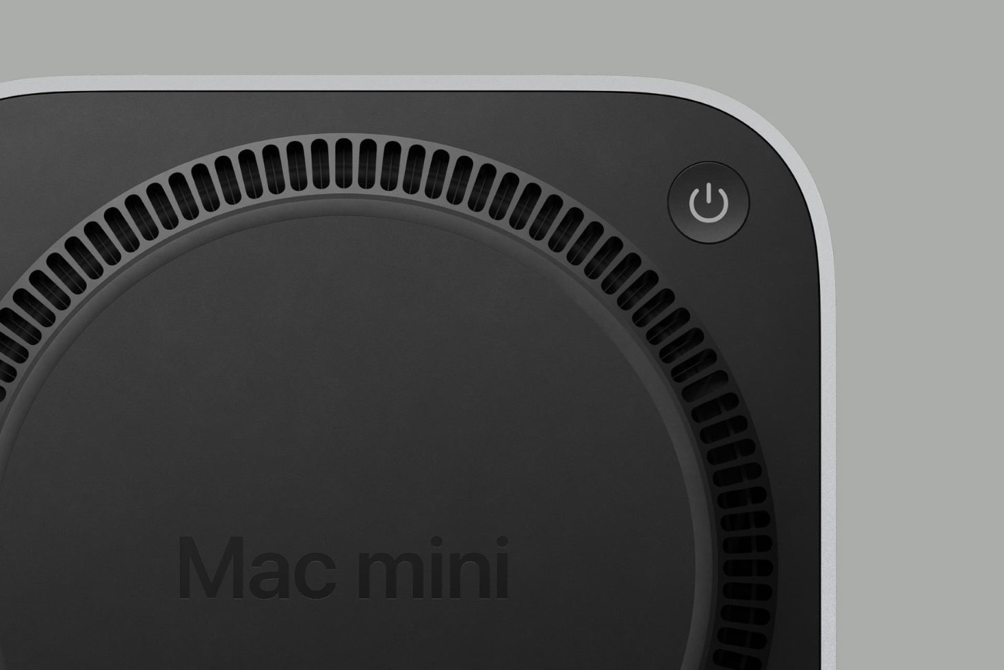 Apple объяснила, почему в Mac mini кнопка включения спрятана на дне