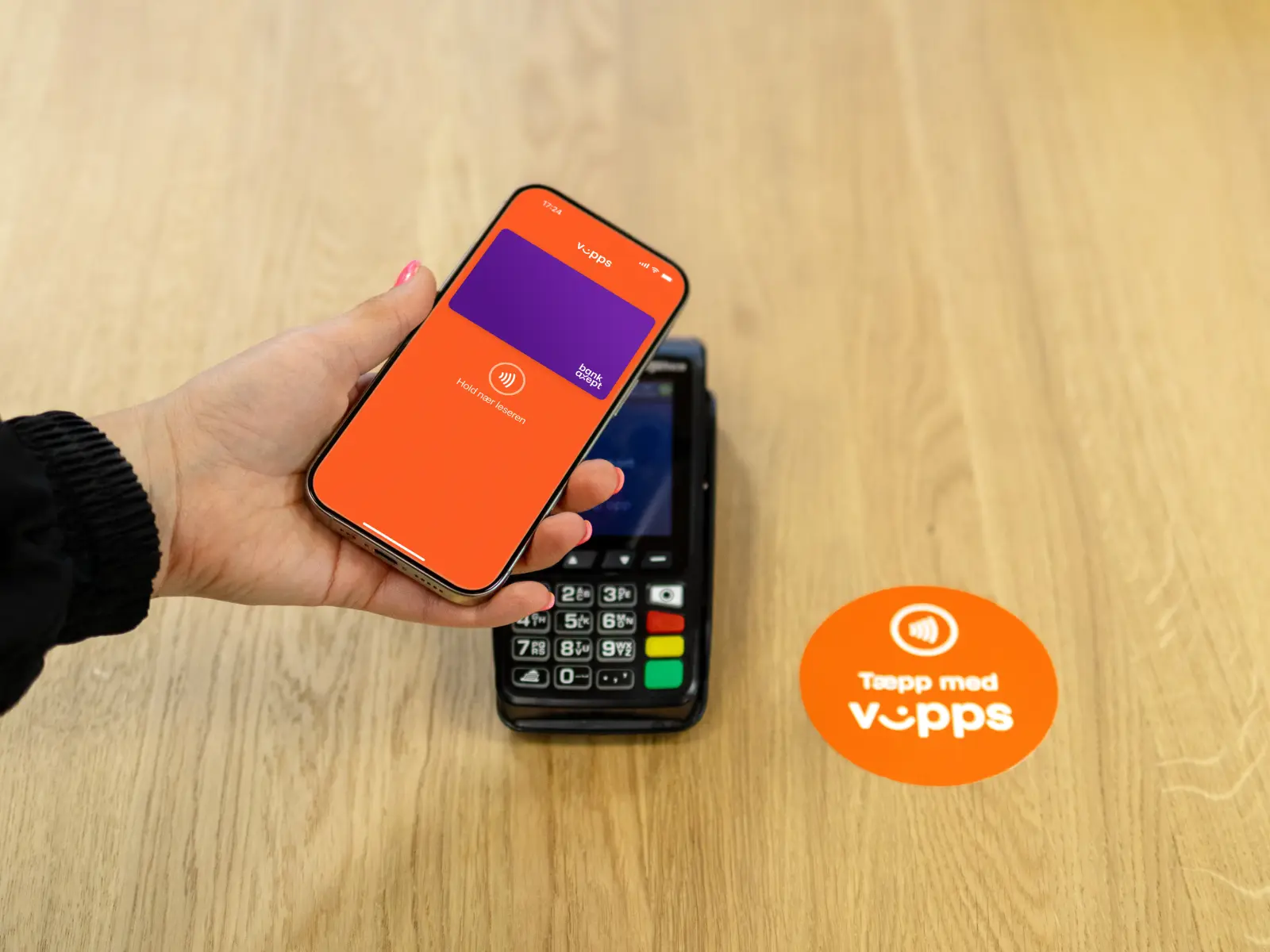 iPhone в Норвегии теперь разрешают сменить NFC-оплату Apple Pay на местный сервис Vipps