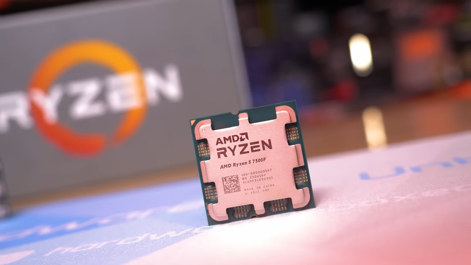 Обзорщик показал бессмысленность доплаты за Ryzen 7 7800X3D взамен дешёвого 7500F в играх