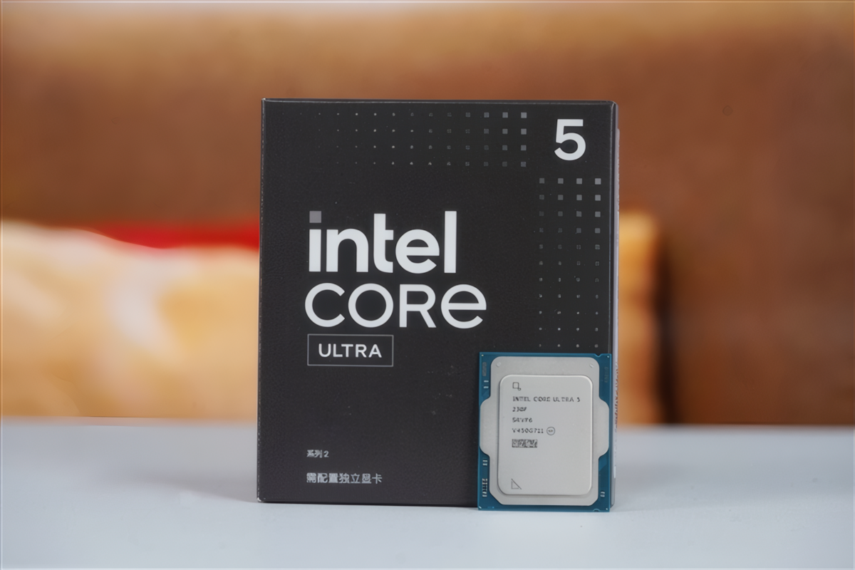 В сеть слили живые фото народного процессора Intel Core Ultra 5 230F