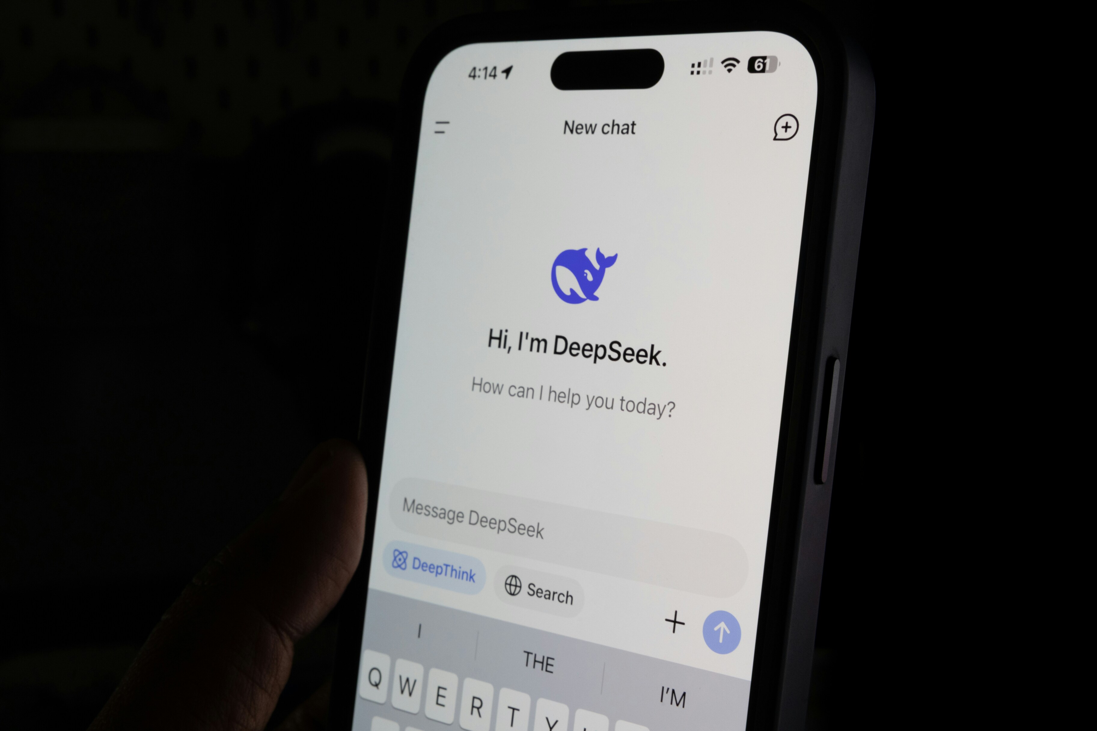 Эксперт рассказал о причинах победы китайского ИИ DeepSeek над американским ChatGPT