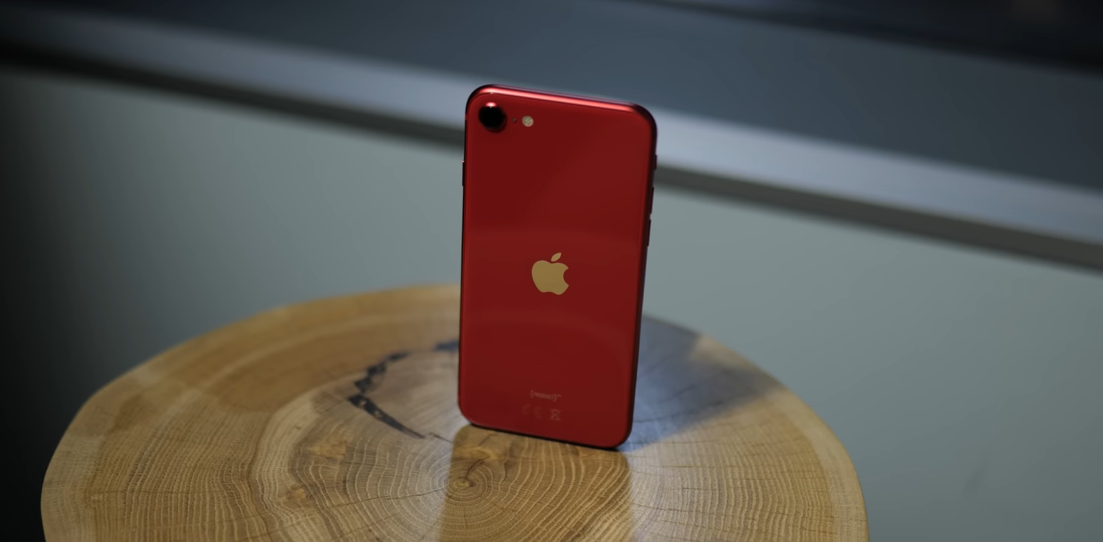 Новый бюджетный iPhone 16e сравнили с iPhone 15