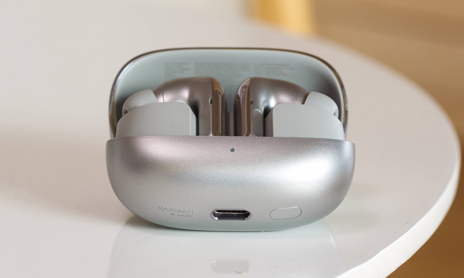 В GSMArena назвали наушники Xiaomi Buds 5 Pro лучшей моделью в экосистеме бренда