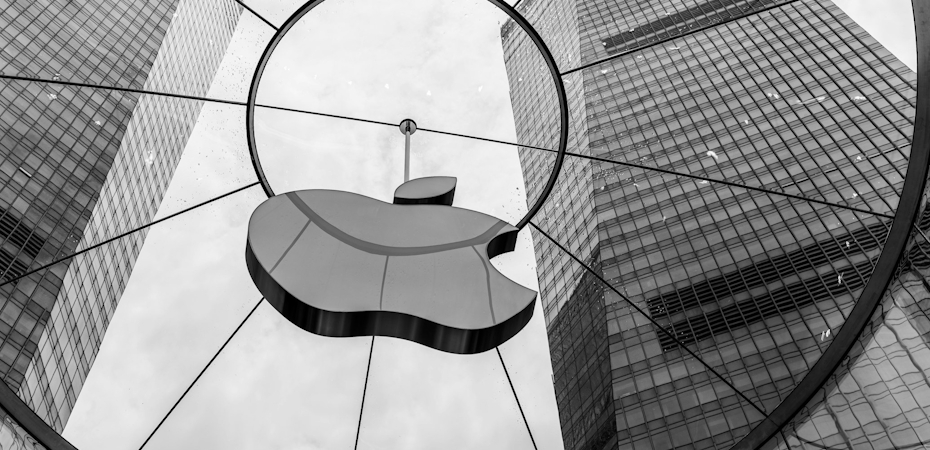 Смартфоны и компьютеры Apple продаются всё лучше и лучше