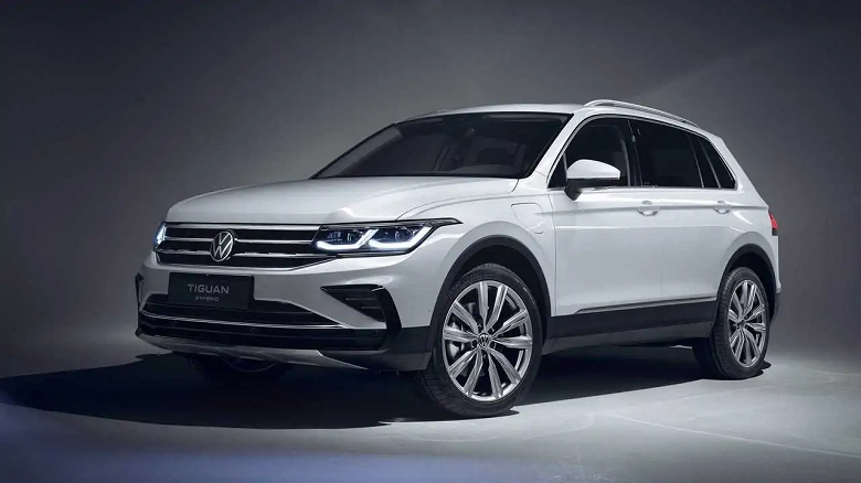 Новые Volkswagen Golf, Passat и Tiguan не откажутся от ДВС и смогут проезжать больше на чистом электричестве