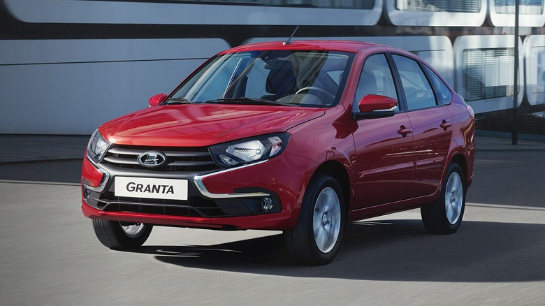 Lada Granta с японским автоматом подорожала в России