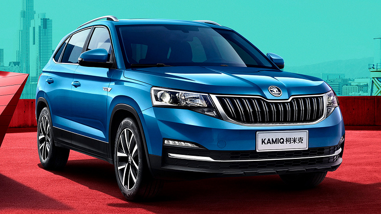 Skoda Kamiq с 6-ступенчатым автоматом подешевел в России, сейчас кроссовер стоит от 2,75 млн рублей