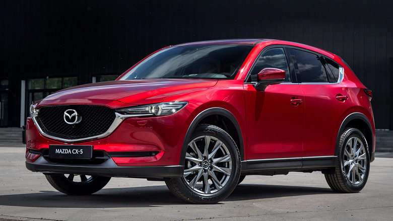 Mazda CX-5 подешевела в России до 3,2 млн рублей