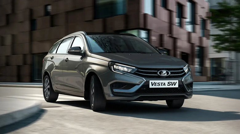 Продажи Lada Vesta Cross взлетели втрое. Названы пять самых популярных моделей АвтоВАЗа, по данным Авито Авто