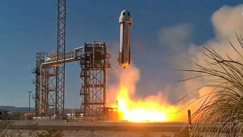 Blue Origin успешно запустила второй пилотируемый космический корабль New Shepard