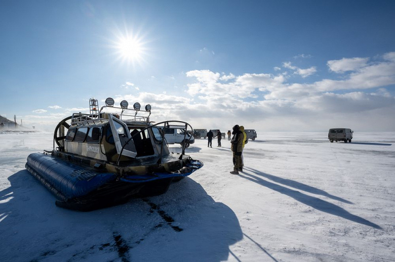 Возможности телескопа Baikal-GVD по изучению нейтрино станут шире: на объекте монтируют 14-й кластер детекторов