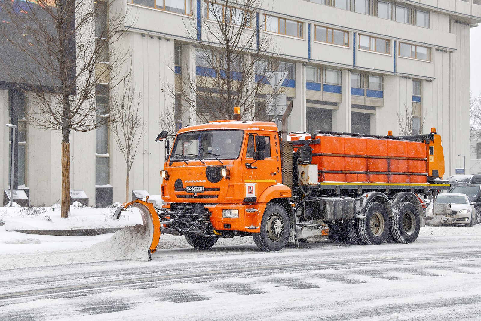 Городские службы перейдут на особый режим работы в праздничные дни