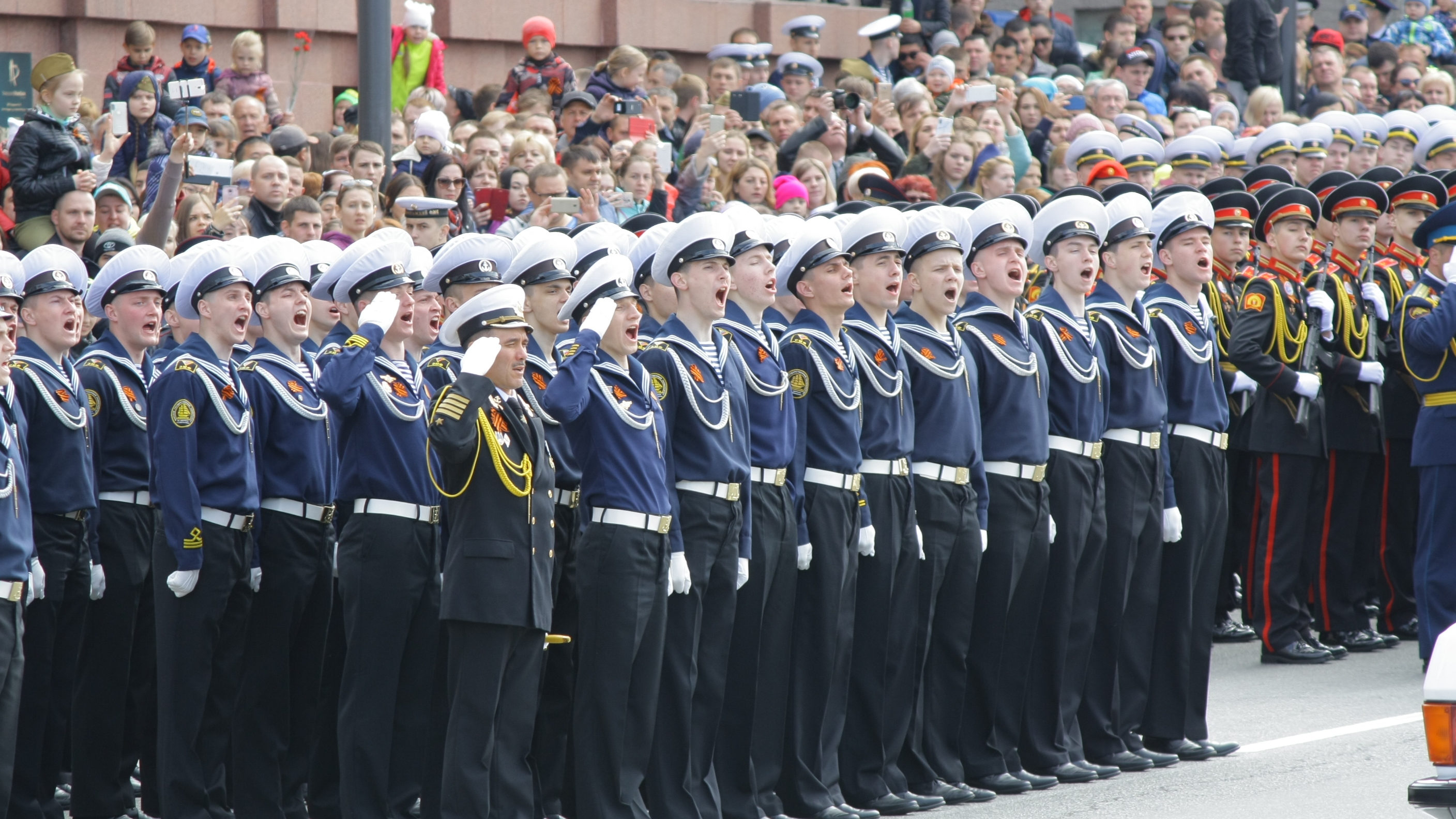 Николай Яременко: Военные поправят демографию в Питере?