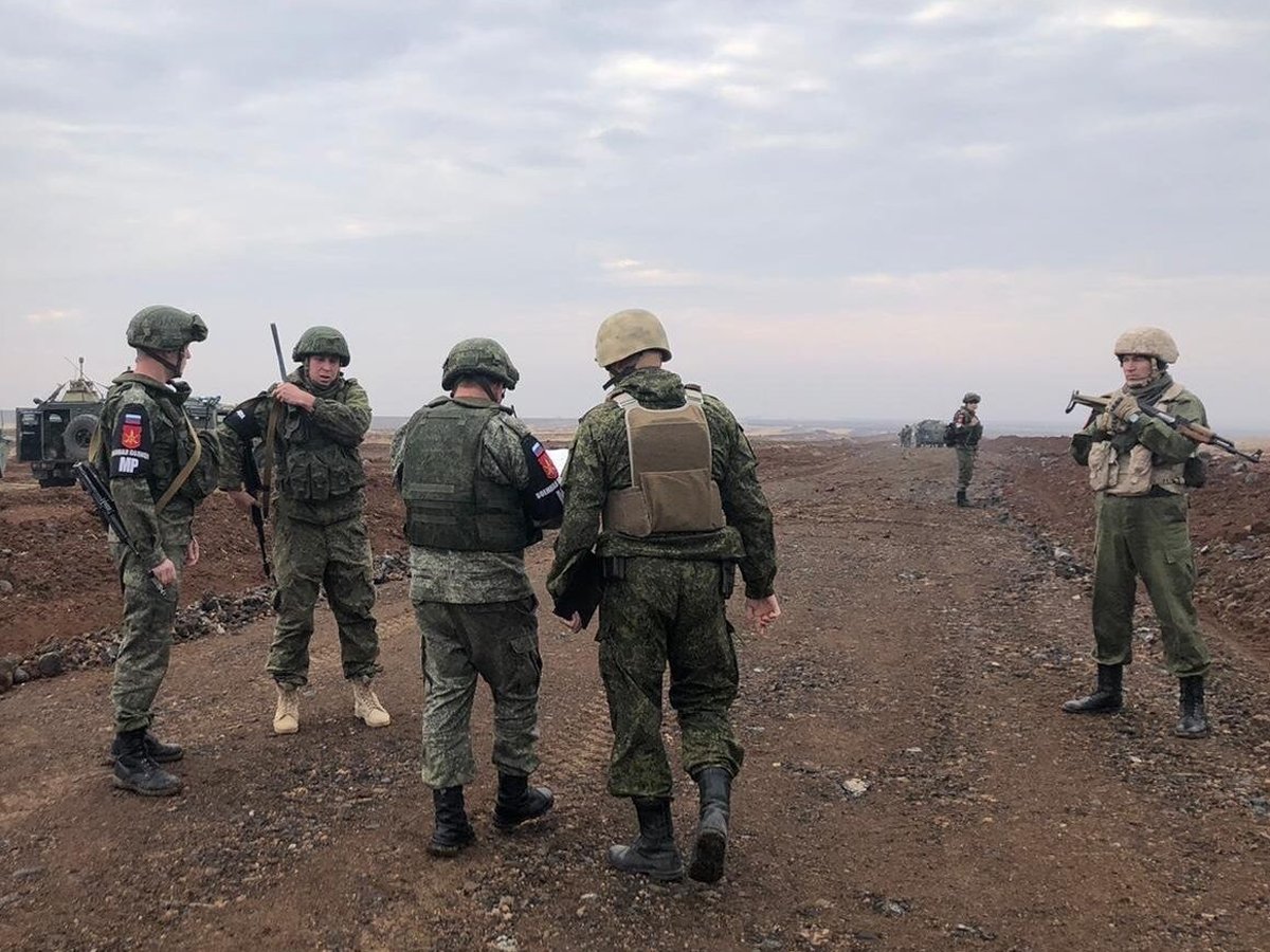 Сирийские военные сдали Хаму, открыв путь террористам к российским базам в Латакии и Тартусе