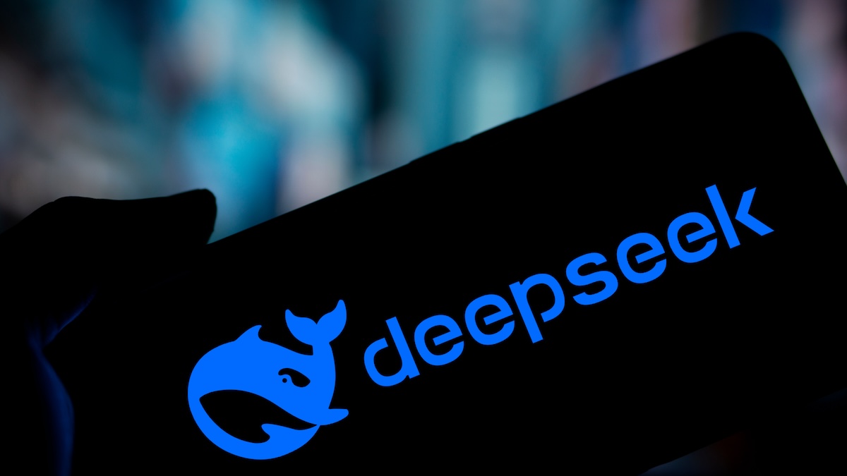 Приложение DeepSeek для iOS передает конфиденциальные данные без шифрования