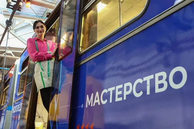 Открытие тематического поезда колледжей Москвы в метро