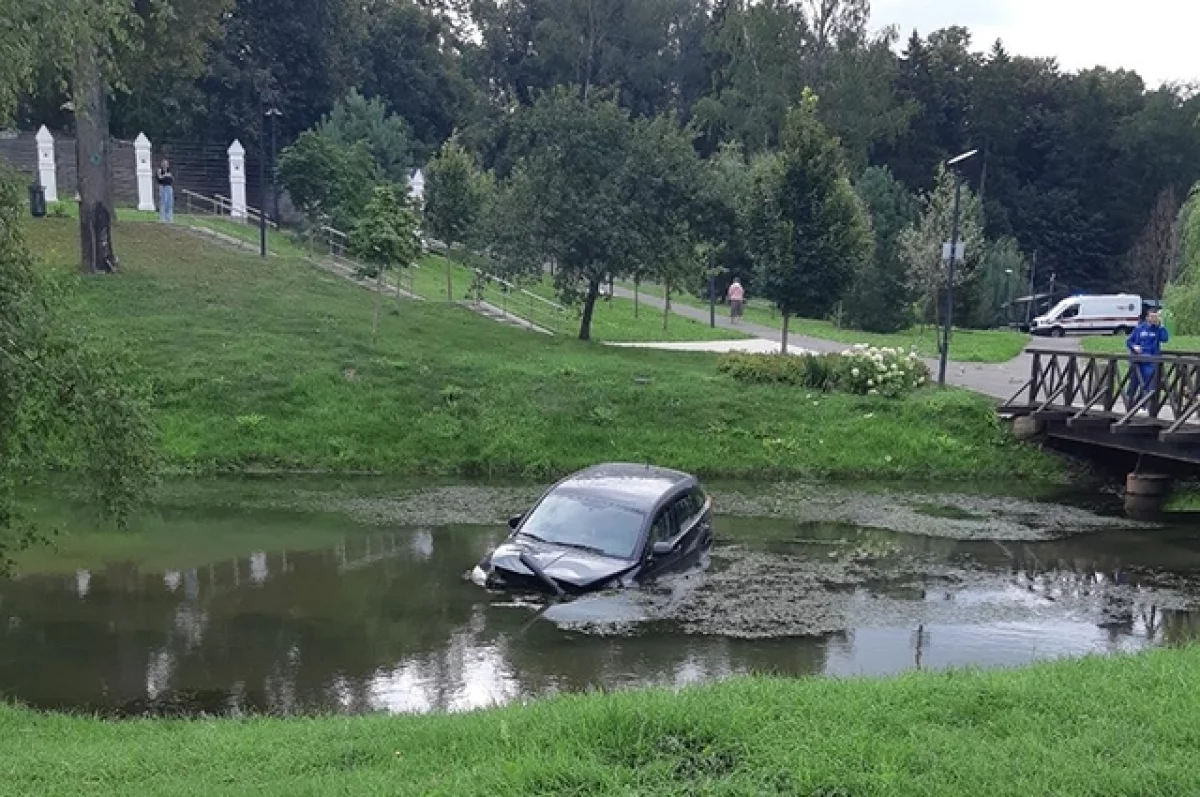 Ночью ходил в лес. Что известно о мужчине, которого нашли в утонувшем авто