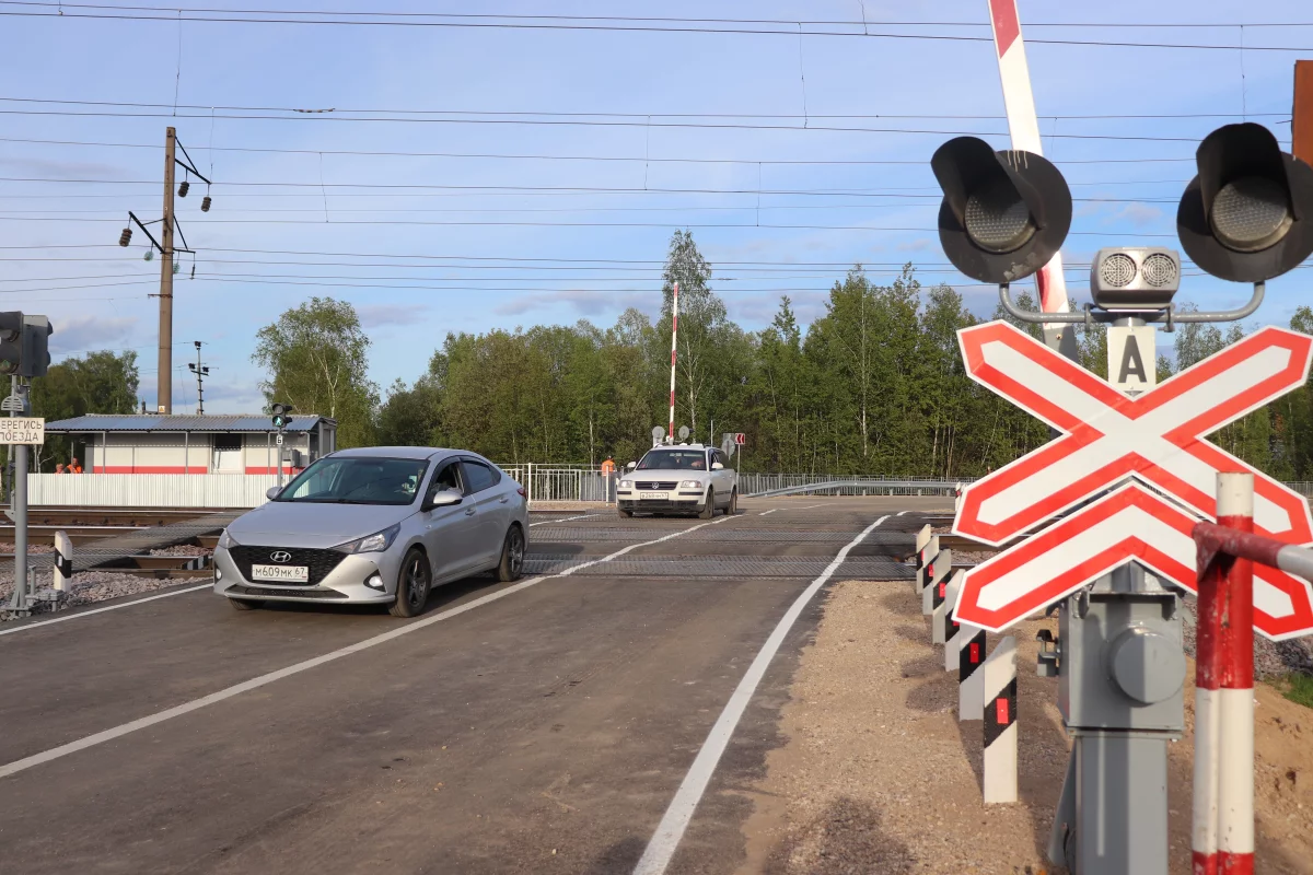 Движение через три переезда в Брянской области будет закрыто