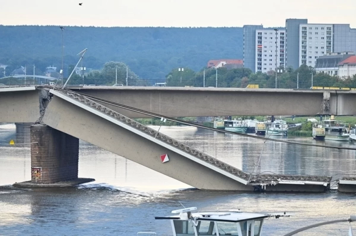 Карола капут. Мост, построенный во времена ГДР, не пережил капитализма