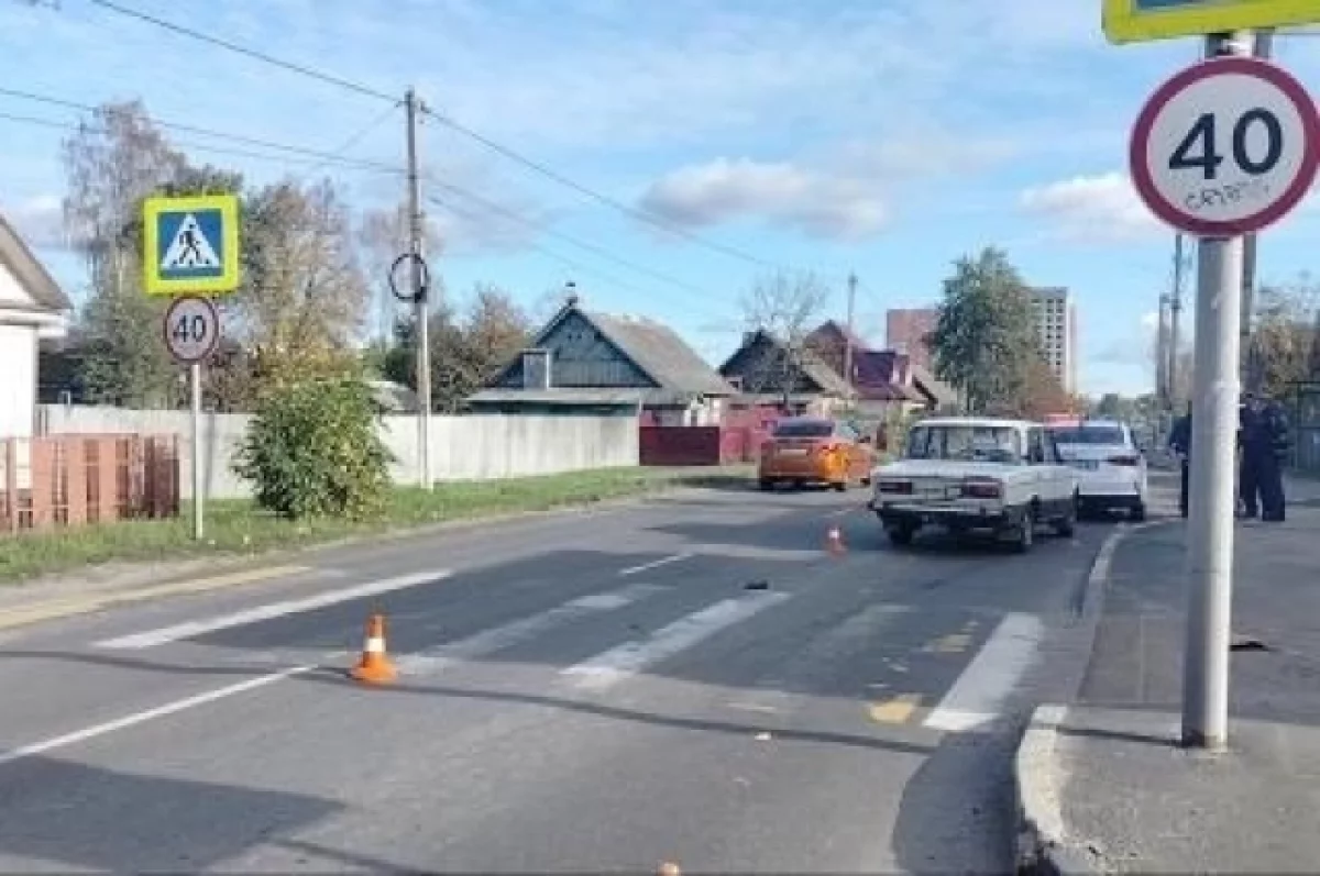 Шестилетний ребенок попал под колеса ВАЗа в Володарском районе Брянска