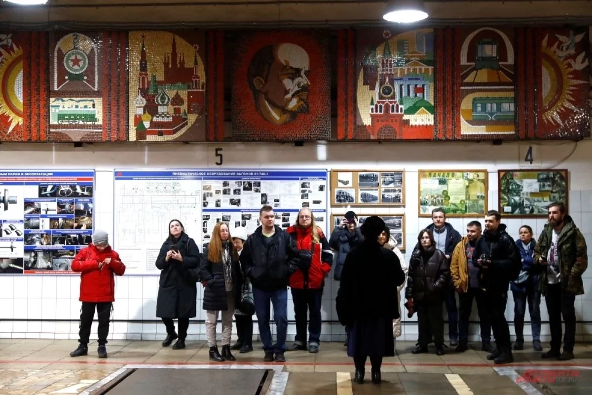 За закрытой станцией. Aif.ru побывал на ночной экскурсии в столичном метро