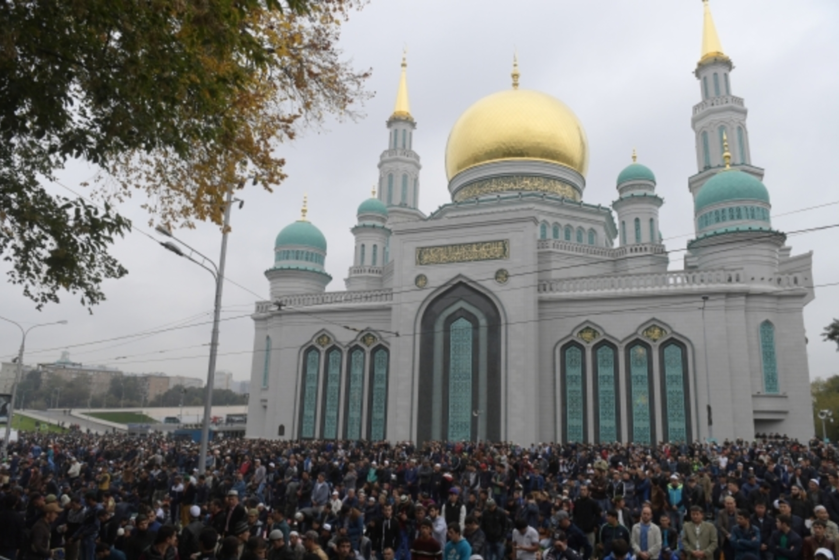 Муфтий Москвы ответил на критику после заявлений о Новом годе и многоженстве