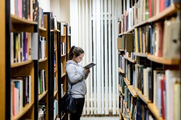 В Госдуме одобрили проект об ограничении доступа к книгам иноагентов в библиотеках