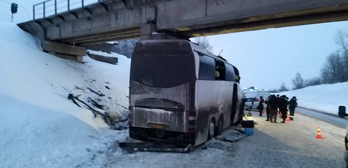 Количество пострадавших в дтп с автобусом под елабугой увеличилось до 21