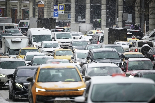 Пять автомобилей столкнулись в Москве