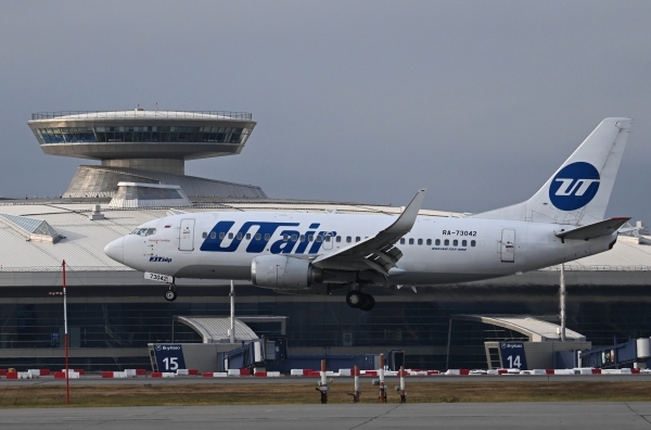 Boeing 767 авиакомпании UTair экстренно садится в Москве