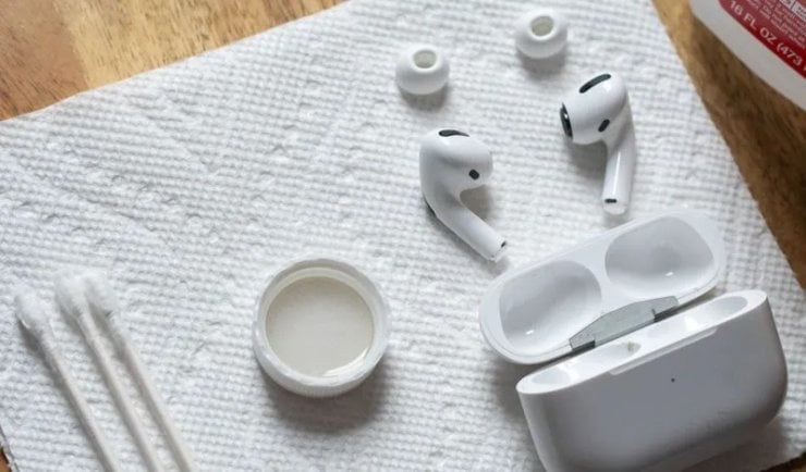 Apple рассказала и показала как правильно чистить AirPods