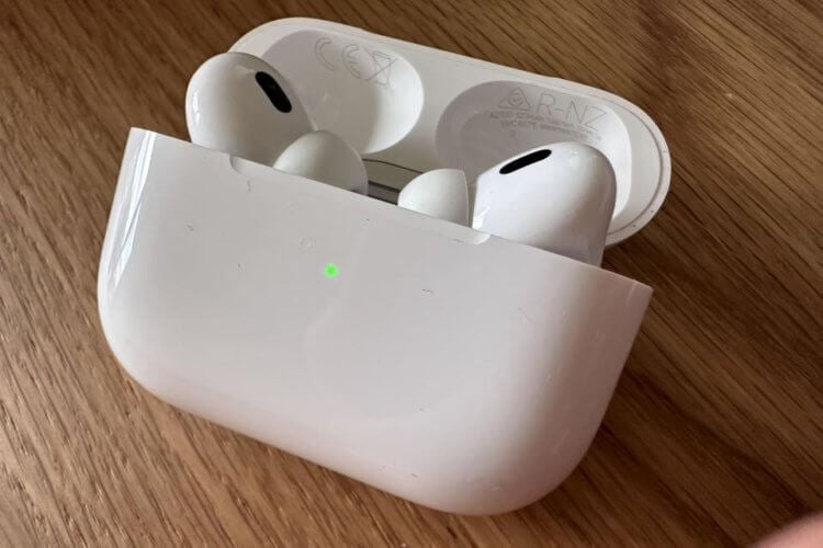 AirPods Pro 2 пищат и издают странные звуки. Что делать