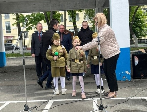 Брянские студенты-железнодорожники приняли участие в памятном мероприятии в честь Великой Победы