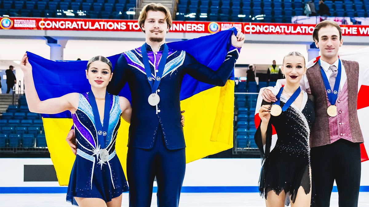 Экс-россияне, выигравшие чемпионат мира, сфотографировались с украинскими фигуристами, которых они победили