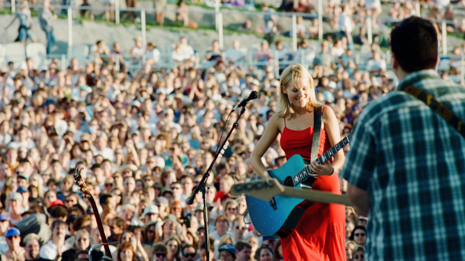 Как музыкальный фестиваль Lilith Fair сломал стереотипы о женщинах на сцене