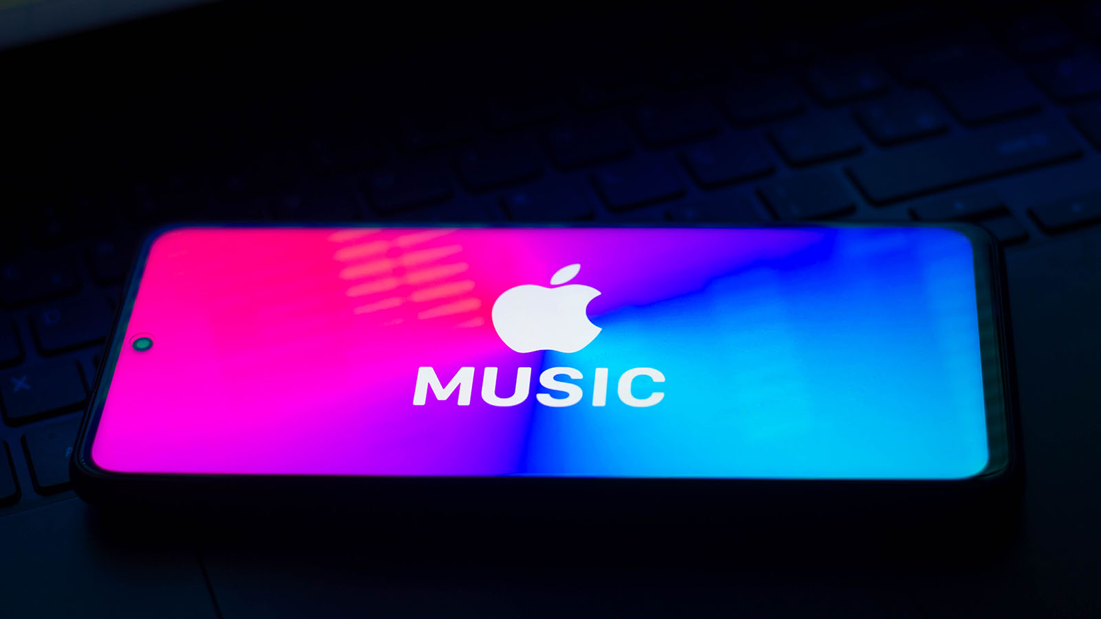 Apple Music заблокировал в России трек Это пройдет группы Порнофильмы