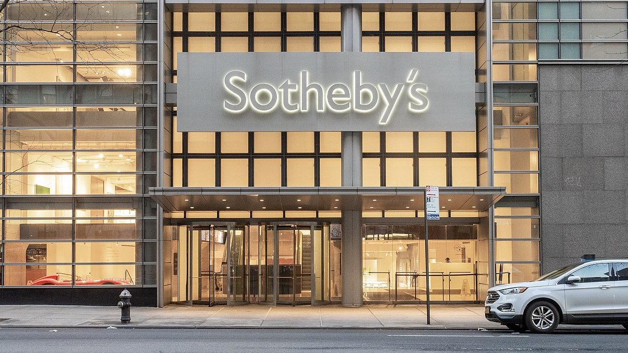 Суд обязал вернуть в Россию снятую с торгов на Sotheby's картину «Мастерская»