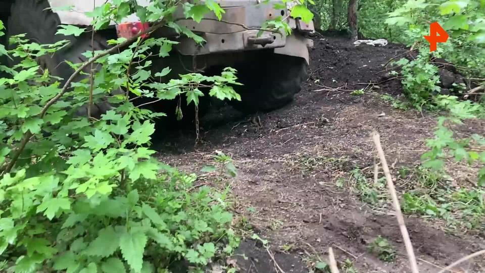 Расчеты РСЗО Град уничтожили замаскированные САУ и боевиков ВСУ в зоне СВО