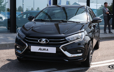 Путин похвалил Lada Aura